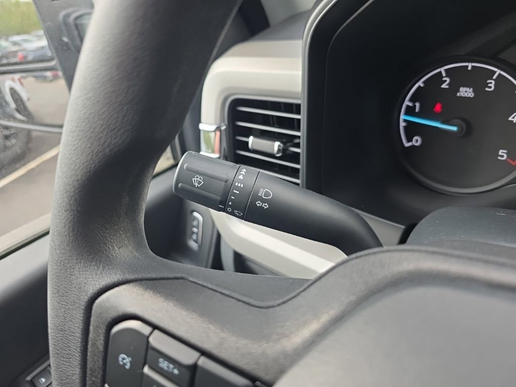 New 2026 Ford F550 4x4 Crew Cab Super Duty image 17