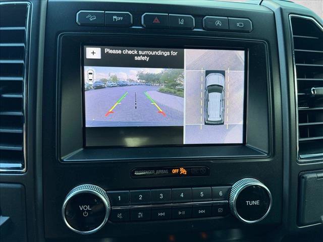 Used 2019 Ford Expedition Limited w/ Equipment Group 302A AWD/4WD image 14