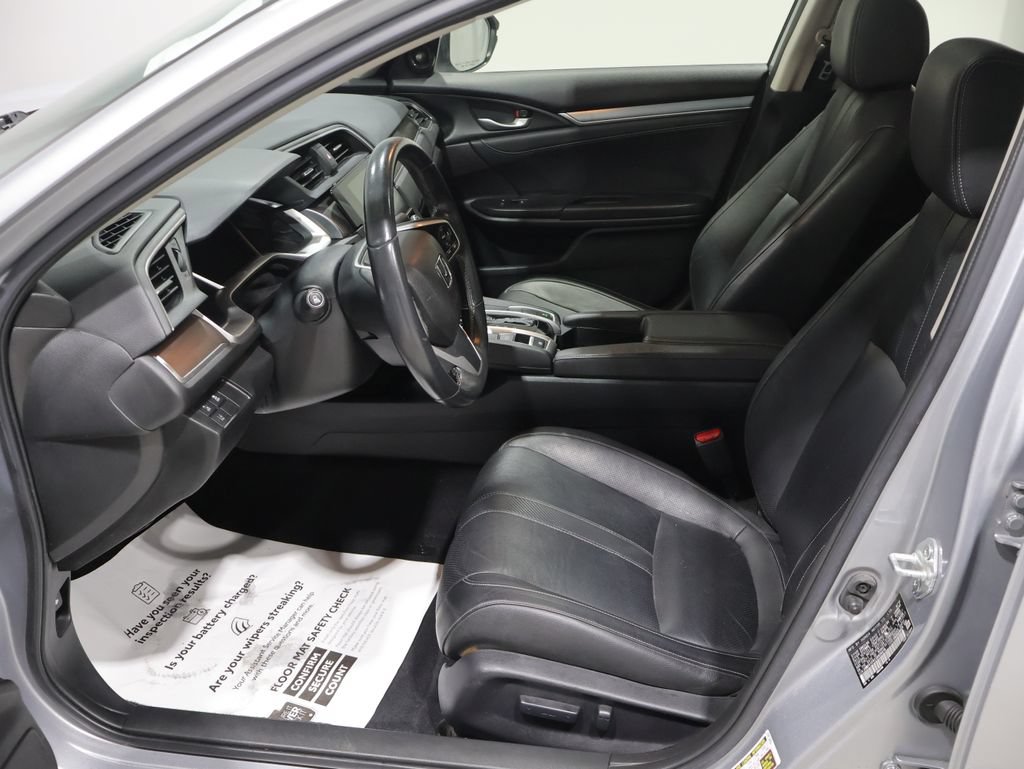 Used 2018 Honda Civic Touring image 10