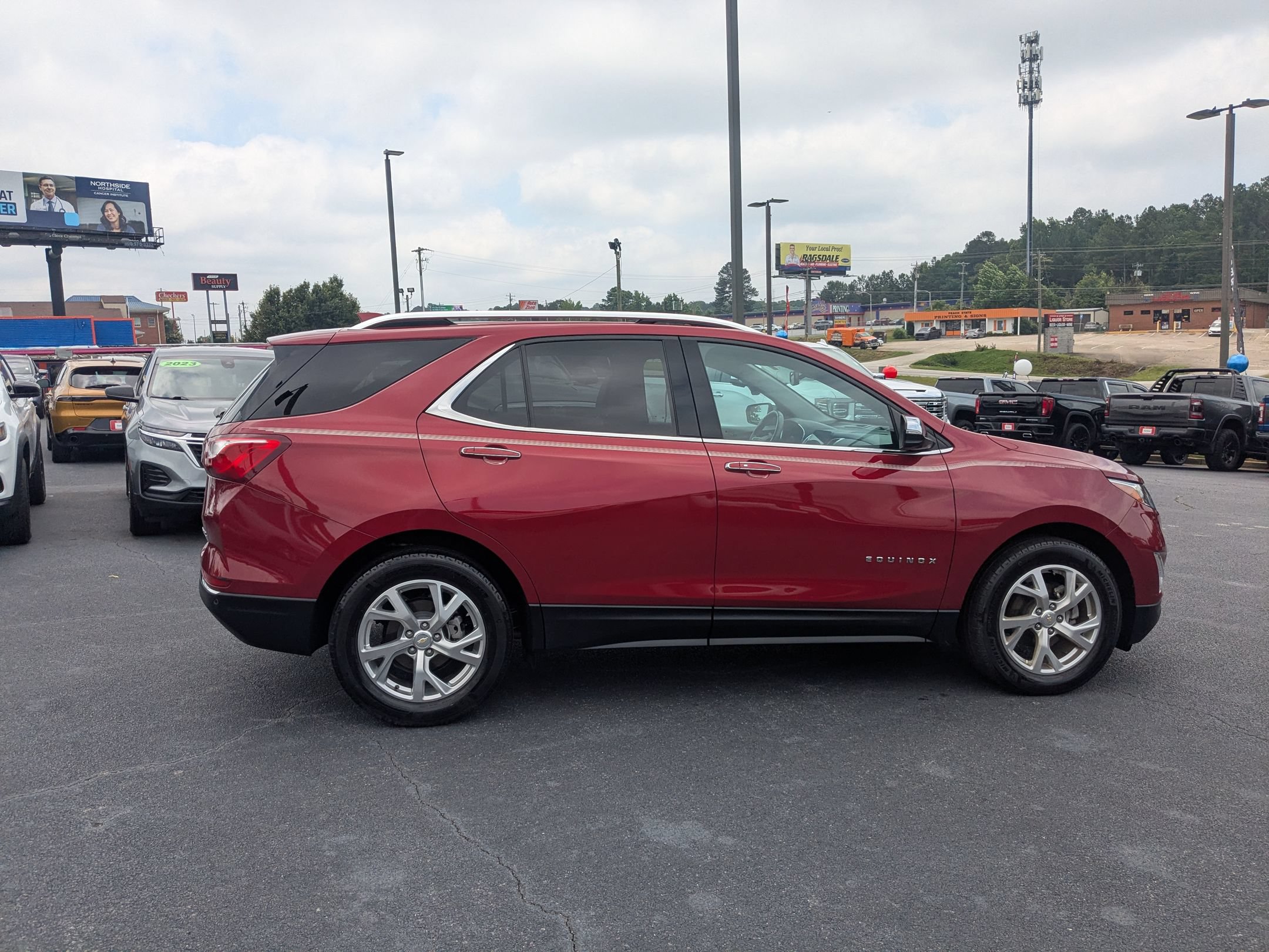 Used 2021 Chevrolet Equinox Premier FWD image 4