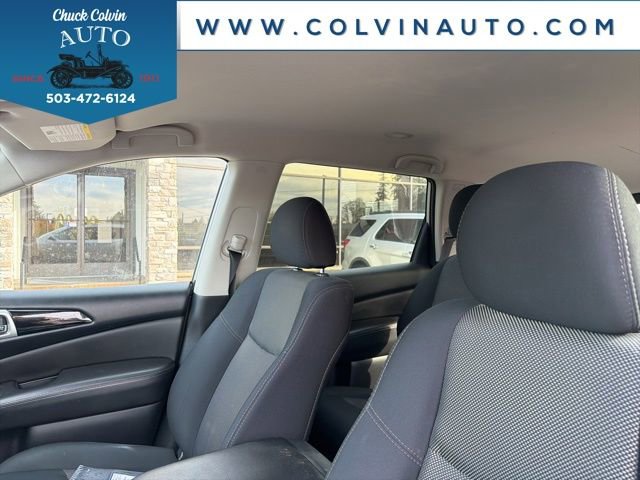 Used 2019 Nissan Pathfinder SV image 5