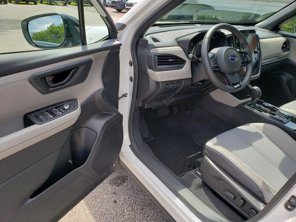 Used 2026 Subaru Forester Premium AWD/4WD image 8