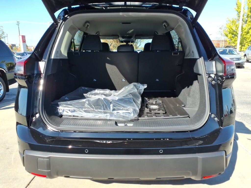New 2027 Nissan Rogue SV w/ Rock Creek Premium Package AWD/4WD image 9
