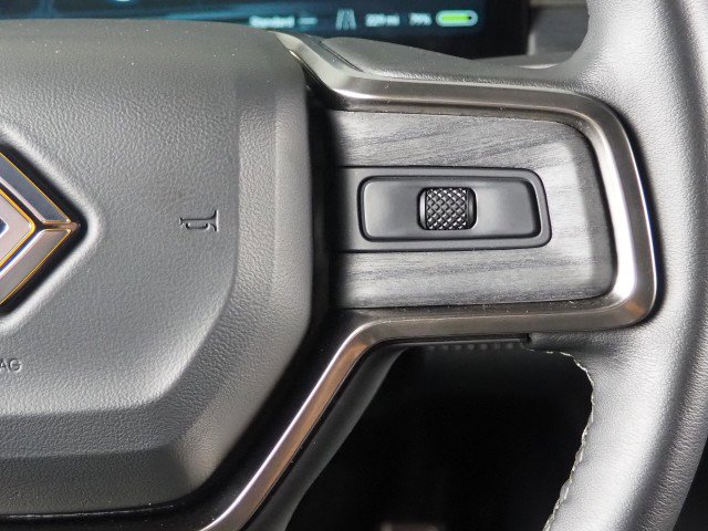 Used 2024 Rivian R1S AWD Adventure image 26