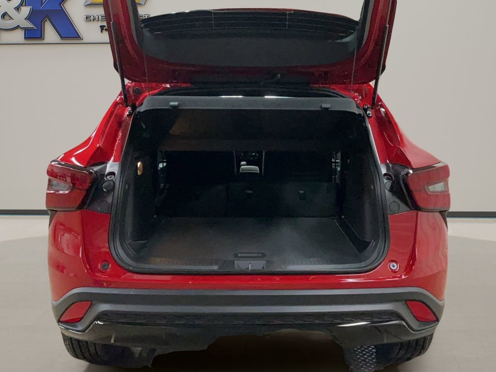 New 2026 Chevrolet Trax RS image 8