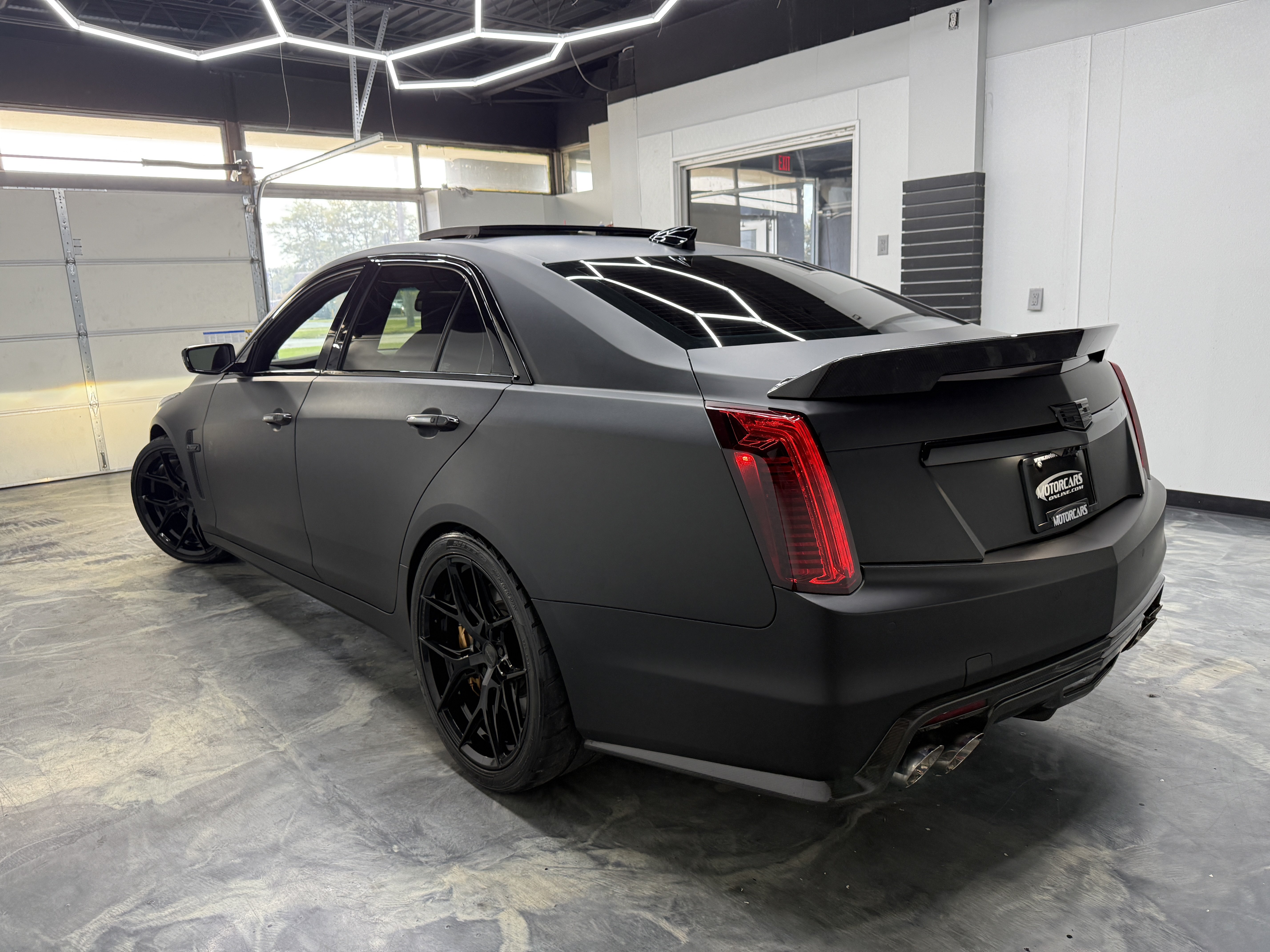 Used 2017 Cadillac CTS V w/ Carbon Fiber Package RWD image 4