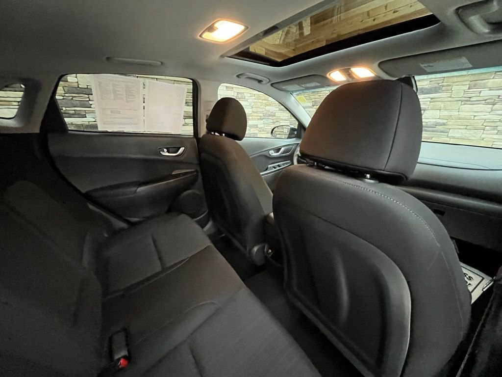 Used 2023 Hyundai Kona SEL w/ Convenience Package AWD/4WD image 32