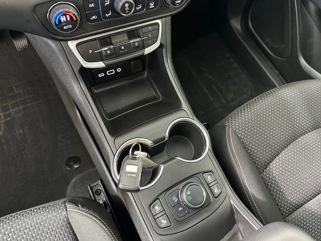 Used 2023 GMC Terrain SLE w/ Driver Convenience Package image 20