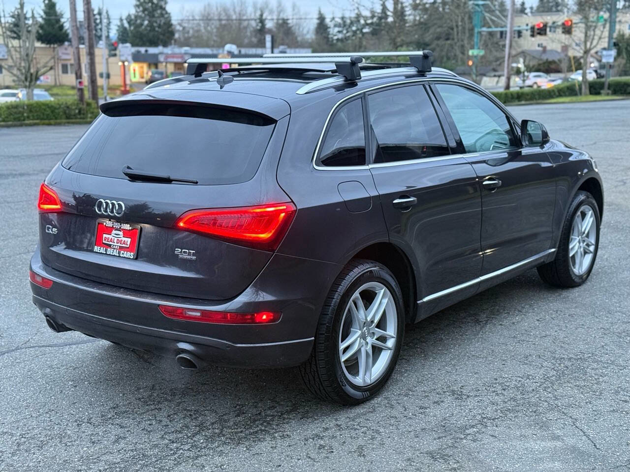 Used 2017 Audi Q5 2.0T Premium Plus w/ Technology Package image 16
