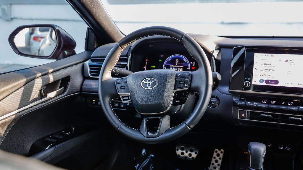 Used 2026 Toyota Camry SE w/ Convenience Package FWD image 18