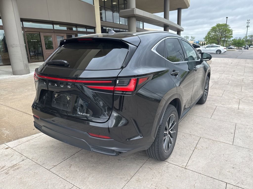 Used 2025 Lexus NX 250 FWD w/ Towing Package (2000 Lbs) image 3