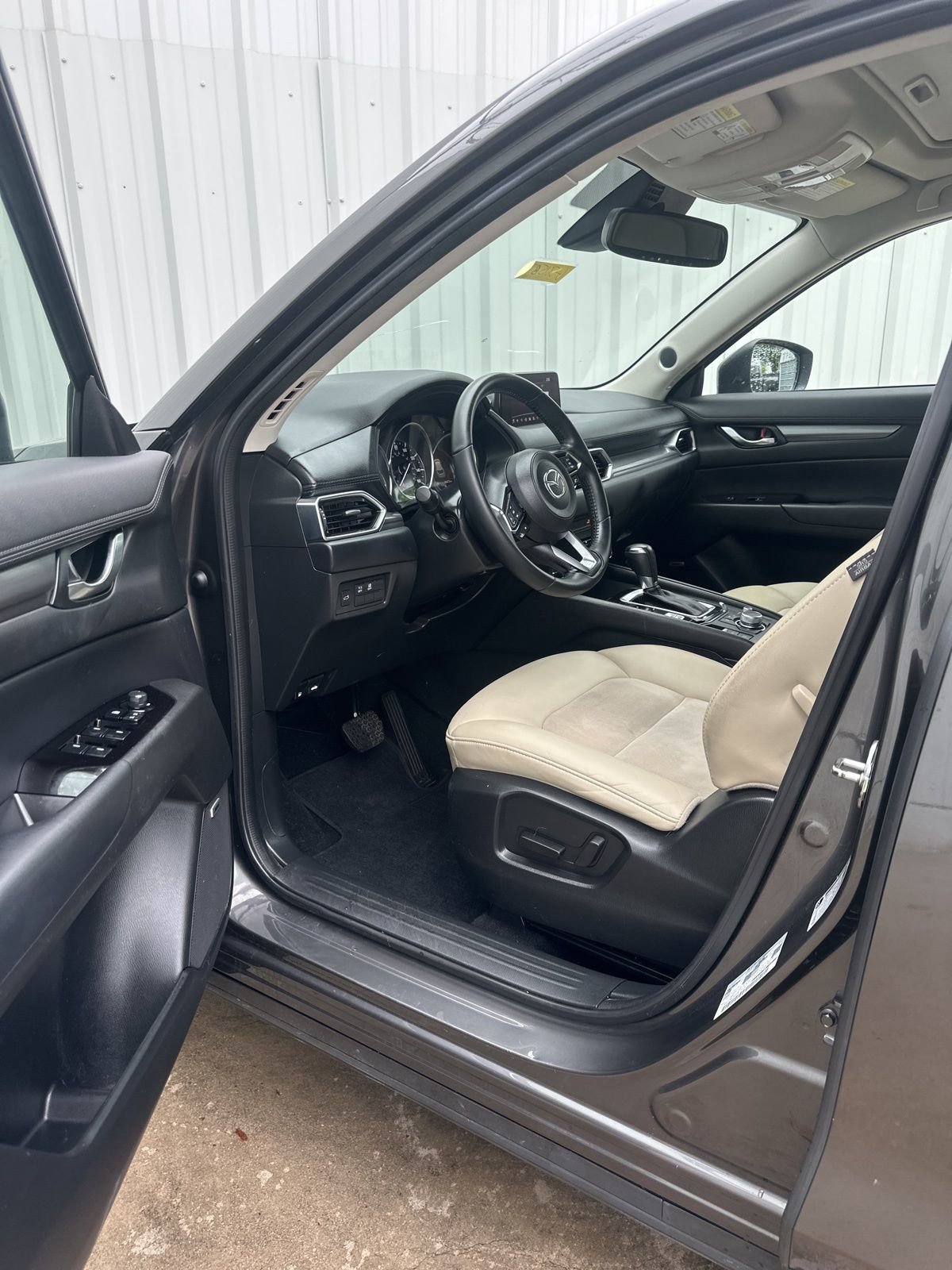 Used 2019 MAZDA CX-5 Touring image 10