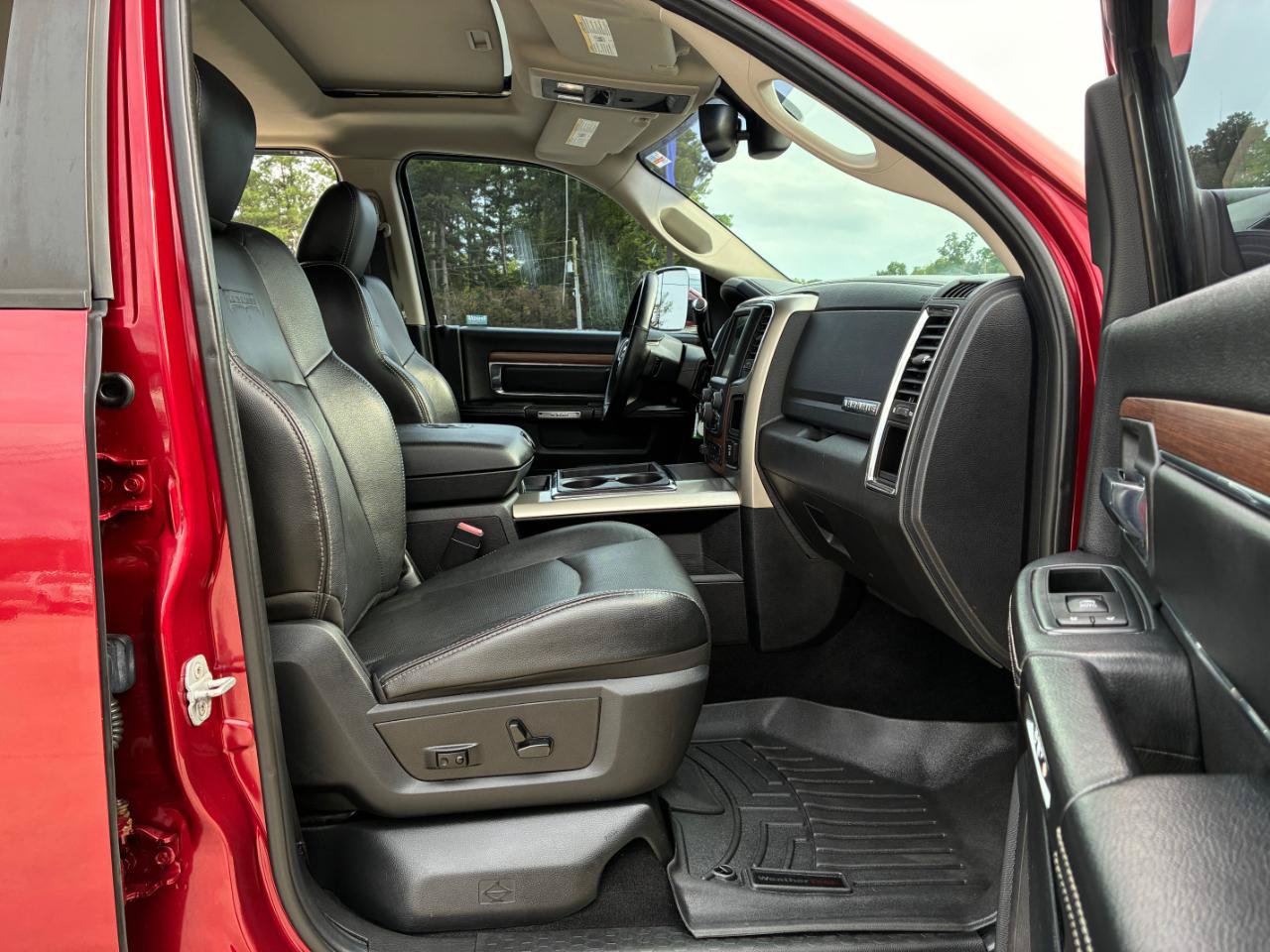 Used 2013 RAM 2500 Laramie AWD/4WD image 15