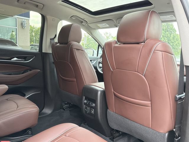 Used 2021 Buick Enclave Avenir w/ Avenir Technology Package AWD/4WD image 16