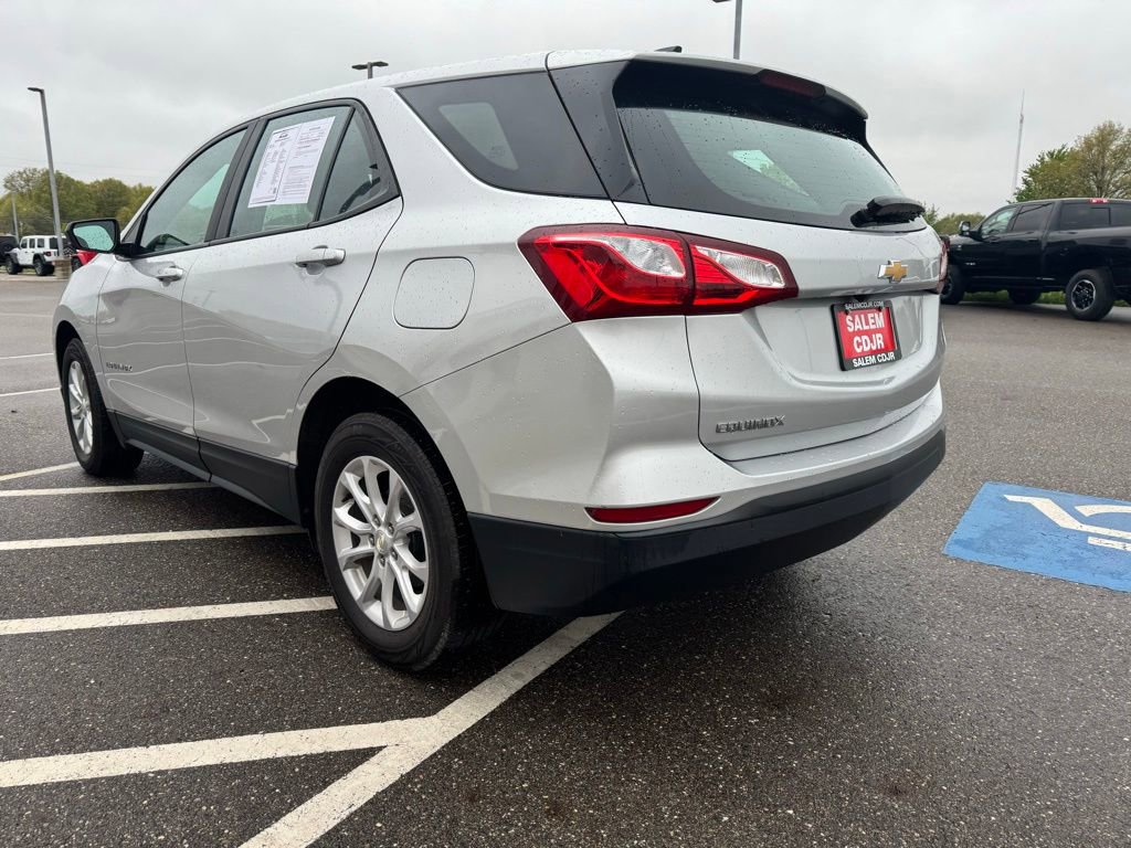 Used 2020 Chevrolet Equinox LS FWD image 7