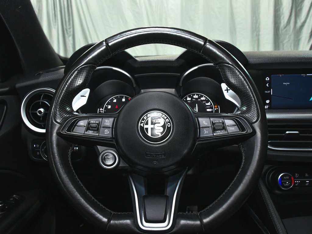 Used 2023 Alfa Romeo Stelvio Veloce image 34