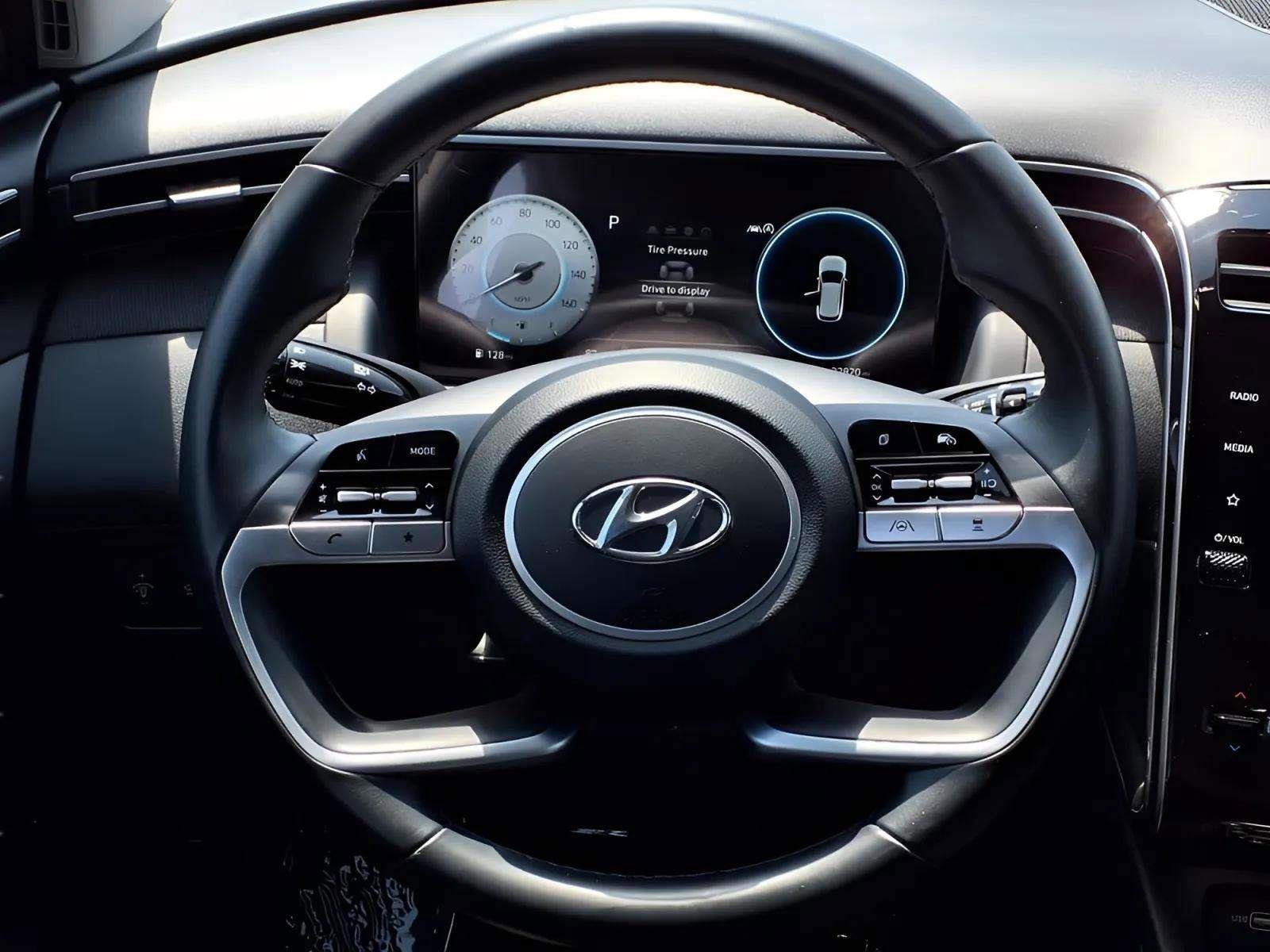 Certified 2023 Hyundai Tucson SEL w/ Convenience Package image 19