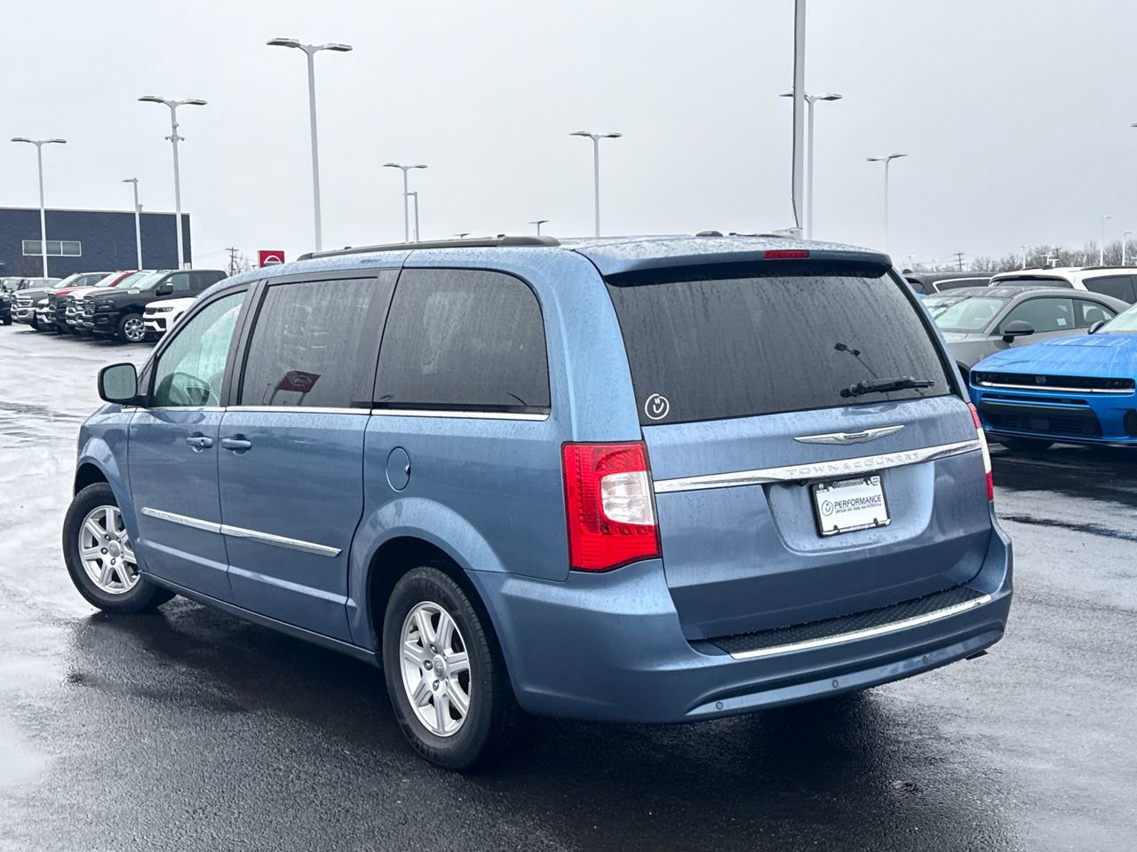 Used 2012 Chrysler Town & Country Touring w/ Entertainment Group #1 image 5