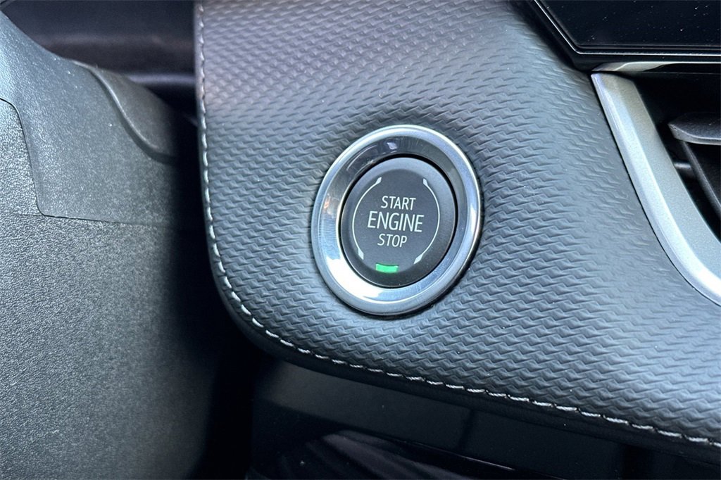 New 2026 Chevrolet Equinox LT w/ Convenience Package II image 24