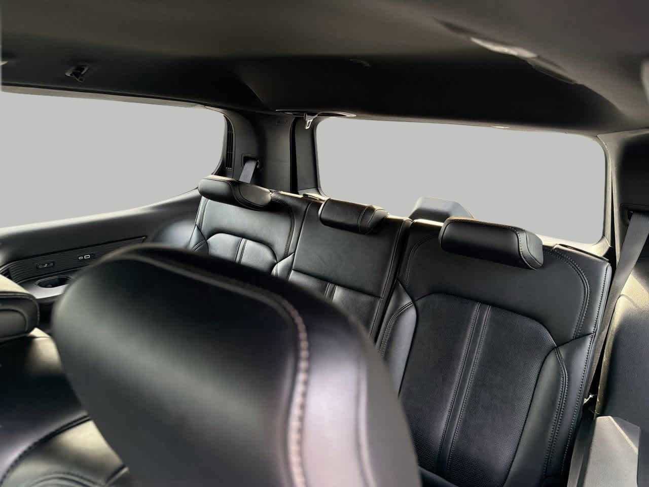 Used 2024 Jeep Wagoneer Series II w/ Flexible Seating Group image 16