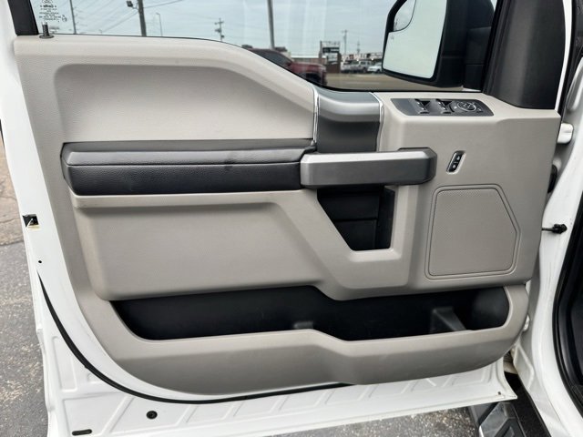 Used 2015 Ford F150 XLT w/ Equipment Group 302A Luxury image 19