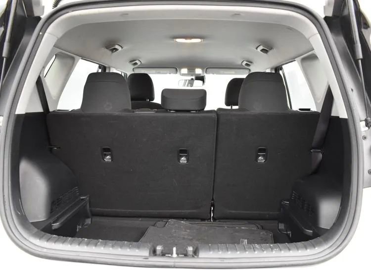 Used 2025 Kia Soul LX w/ LX Technology Package image 16