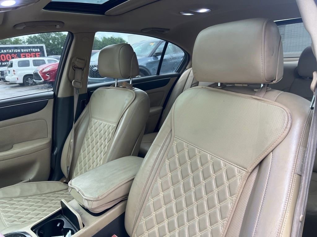 Used 2013 Hyundai Genesis 3.8 w/ Premium Pkg RWD image 10