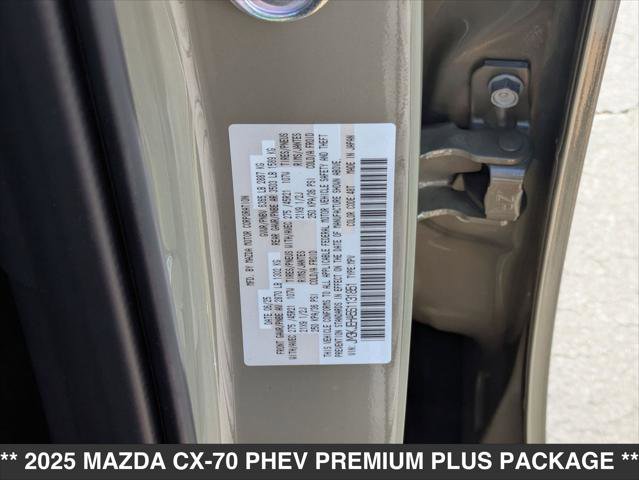 New 2025 MAZDA CX-70 Plug-In Hybrid w/ Premium Plus image 15