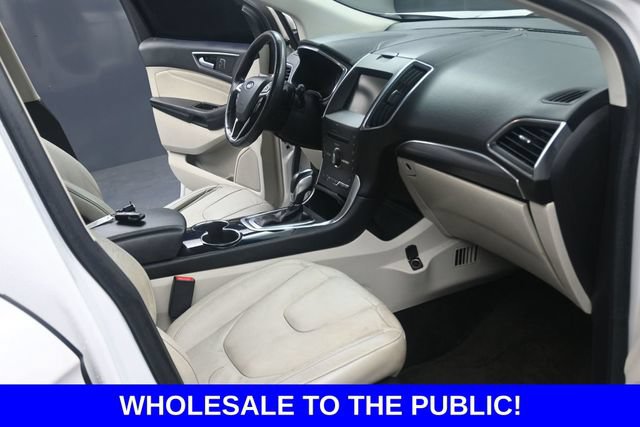Used 2015 Ford Edge Titanium FWD image 22