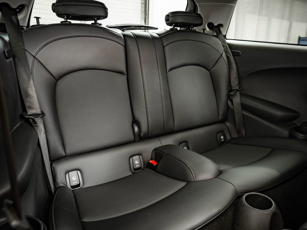 Used 2019 MINI Cooper 2-Door Hardtop FWD image 44