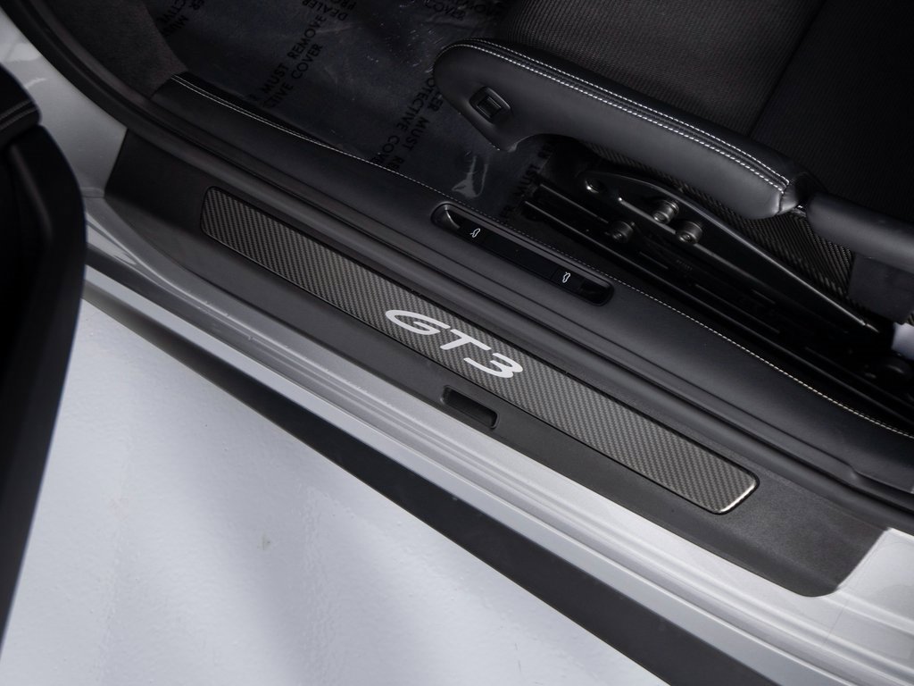 Certified 2022 Porsche 911 GT3 image 42
