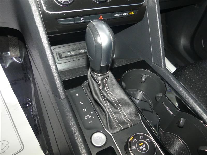 Used 2022 Volkswagen Atlas SEL AWD/4WD image 42
