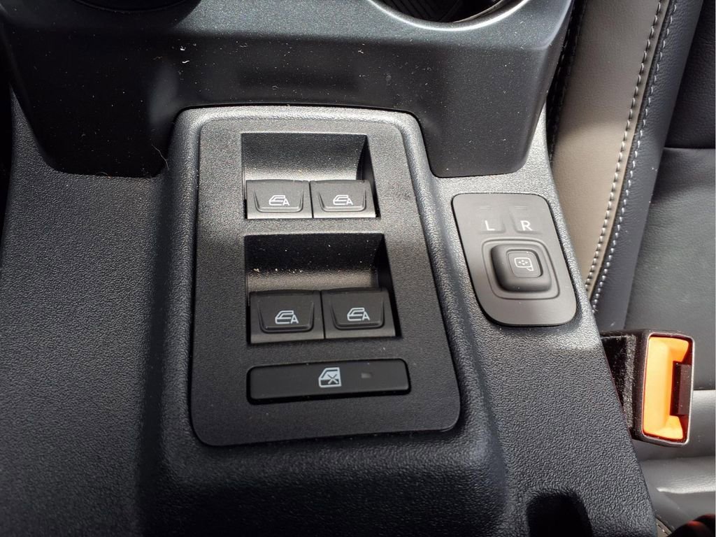 New 2026 Ford Bronco Outer Banks image 10