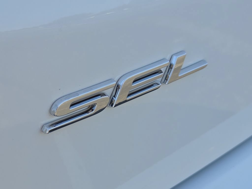 Used 2023 Ford Edge SEL w/ Convenience Package AWD/4WD image 16