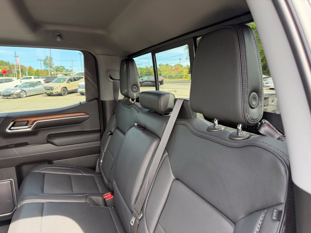 Used 2023 GMC Sierra 1500 Denali w/ Denali Reserve Package AWD/4WD image 12