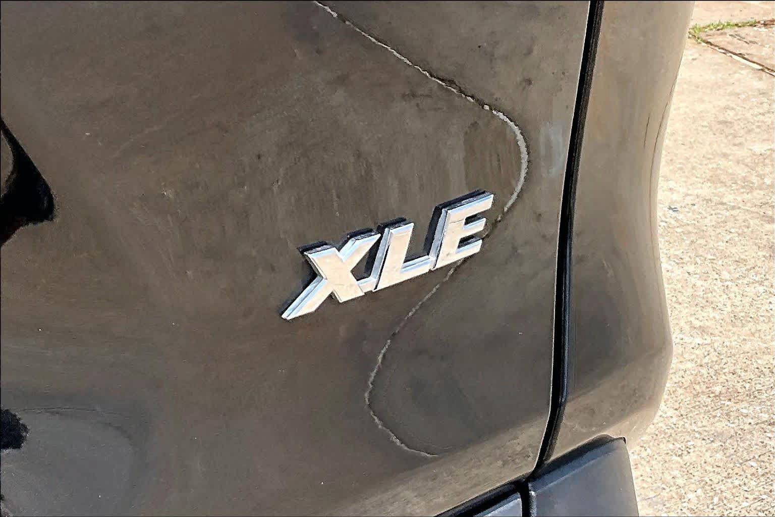 Used 2023 Toyota RAV4 XLE FWD image 10