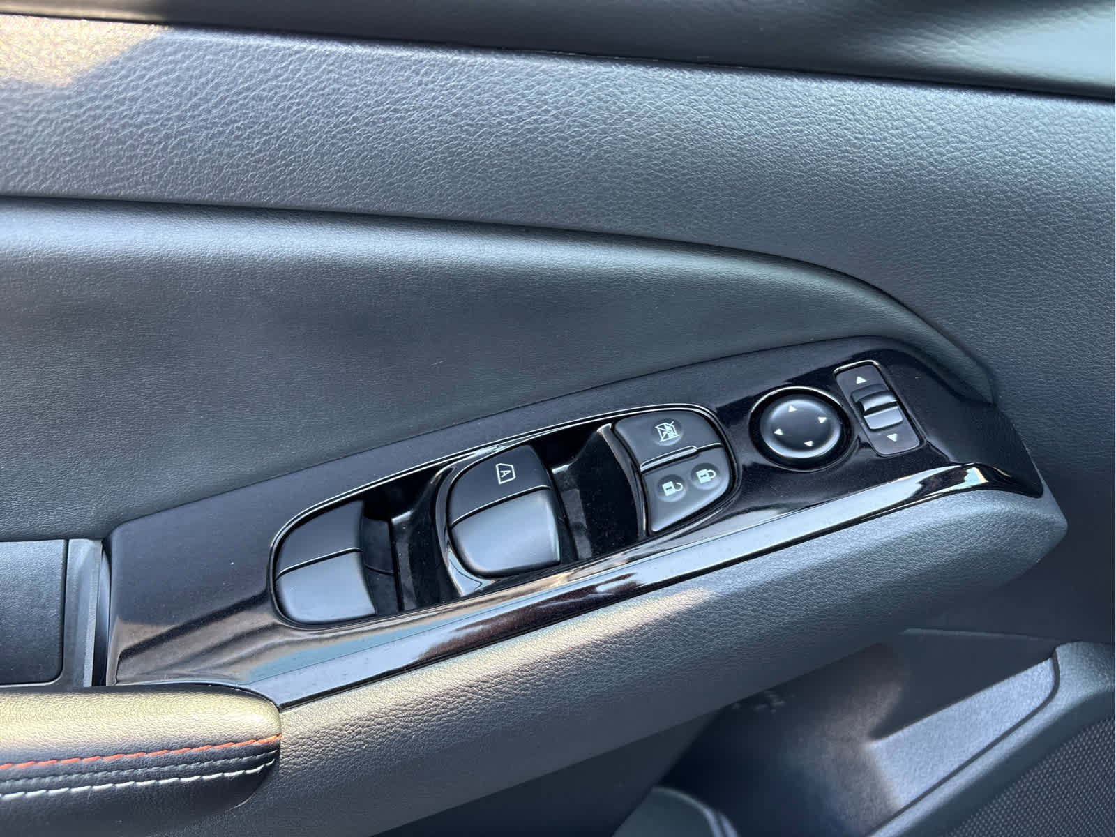 Used 2024 Nissan Altima 2.5 SR w/ SR Premium Package image 28