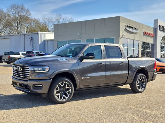 New 2026 RAM 1500 Laramie AWD/4WD image 3