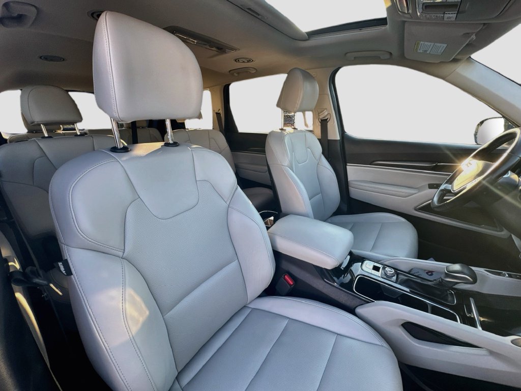 Certified 2024 Kia Telluride S w/ S Sunroof Package AWD/4WD image 35