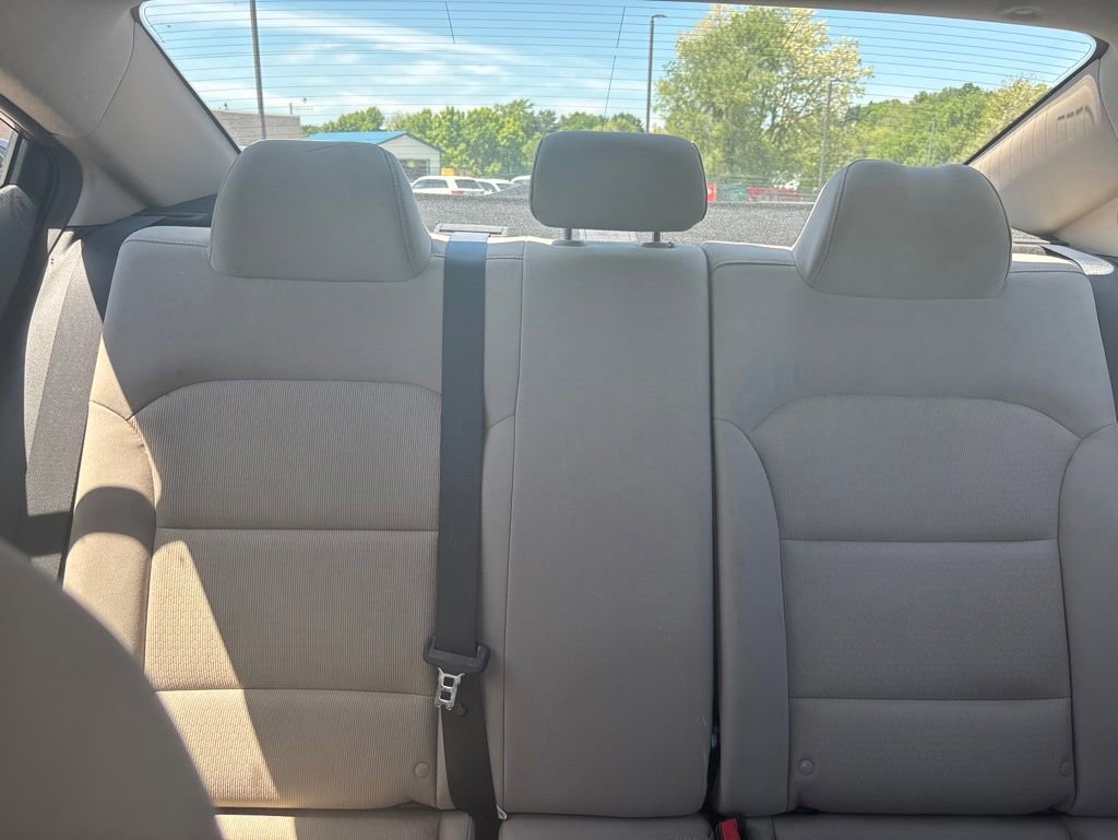 Used 2017 Hyundai Elantra SE FWD image 27