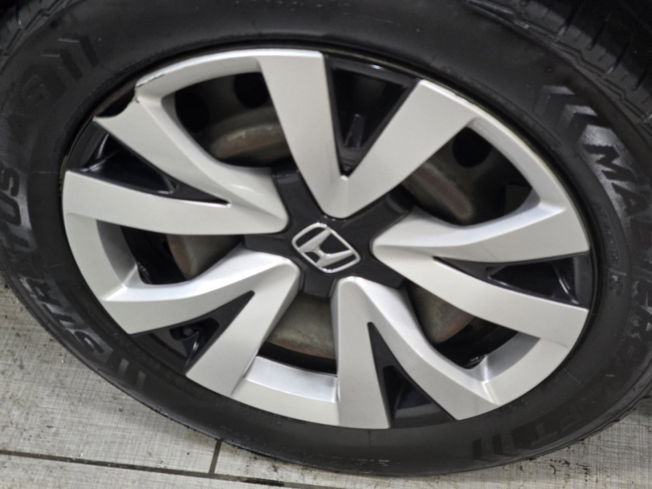 Used 2022 Honda Civic LX image 8