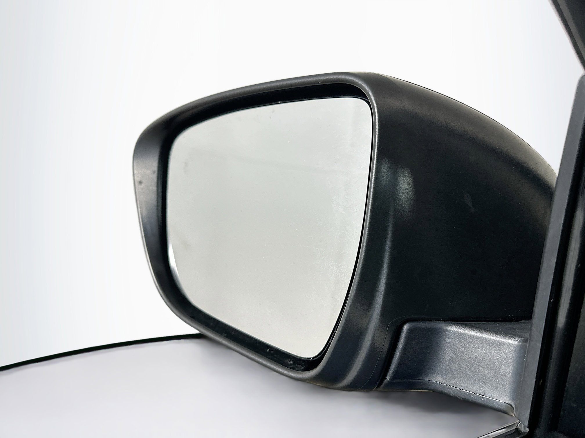 Used 2020 Nissan Rogue S FWD image 16