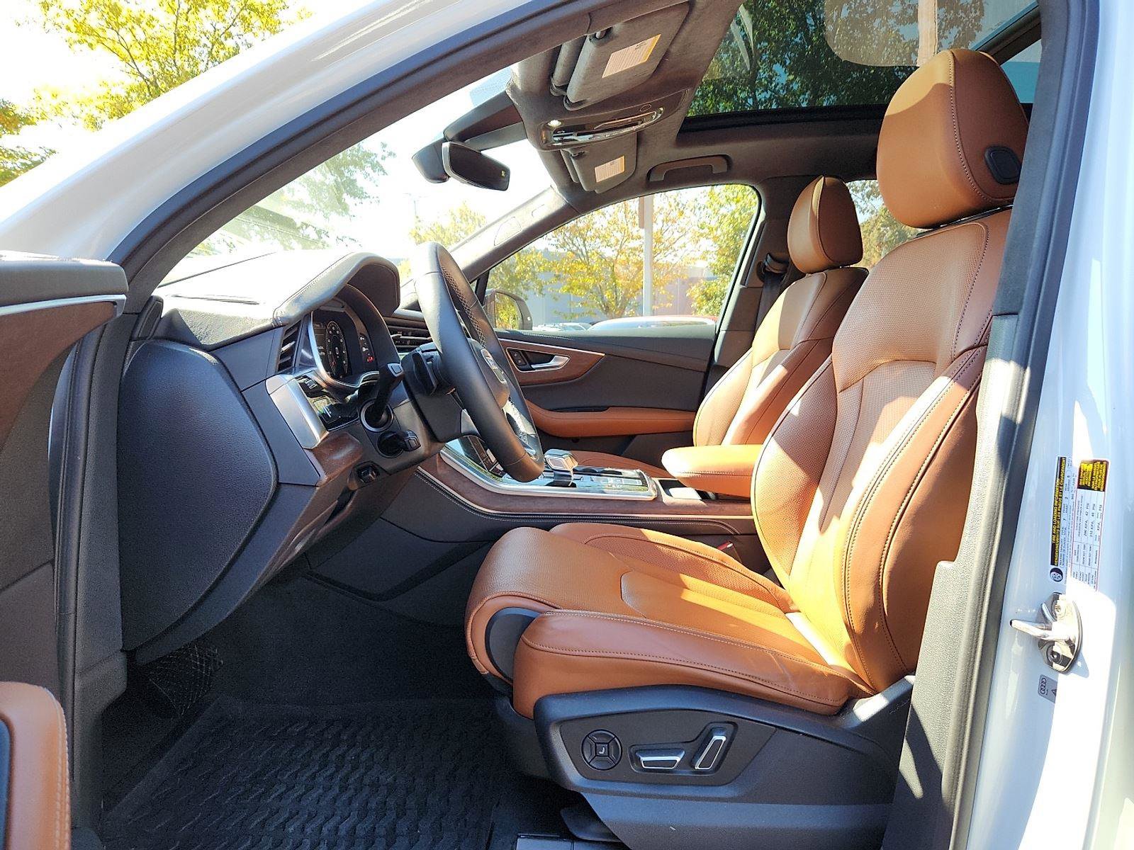 Used 2025 Audi Q7 3.0T Prestige w/ Prestige Package image 12