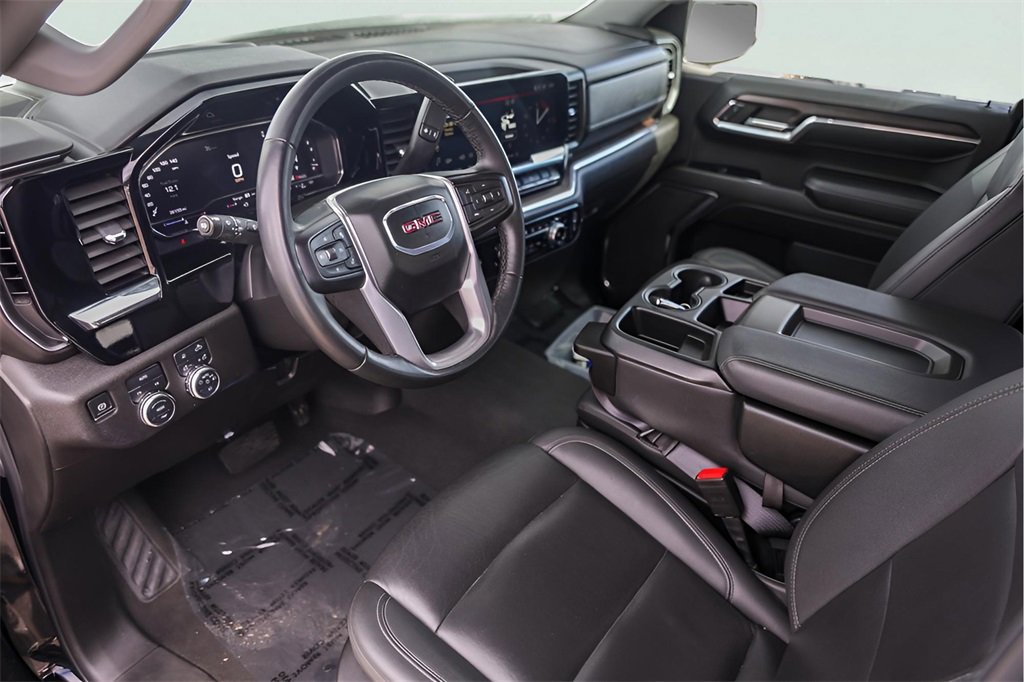 Used 2024 GMC Sierra 1500 SLT image 13