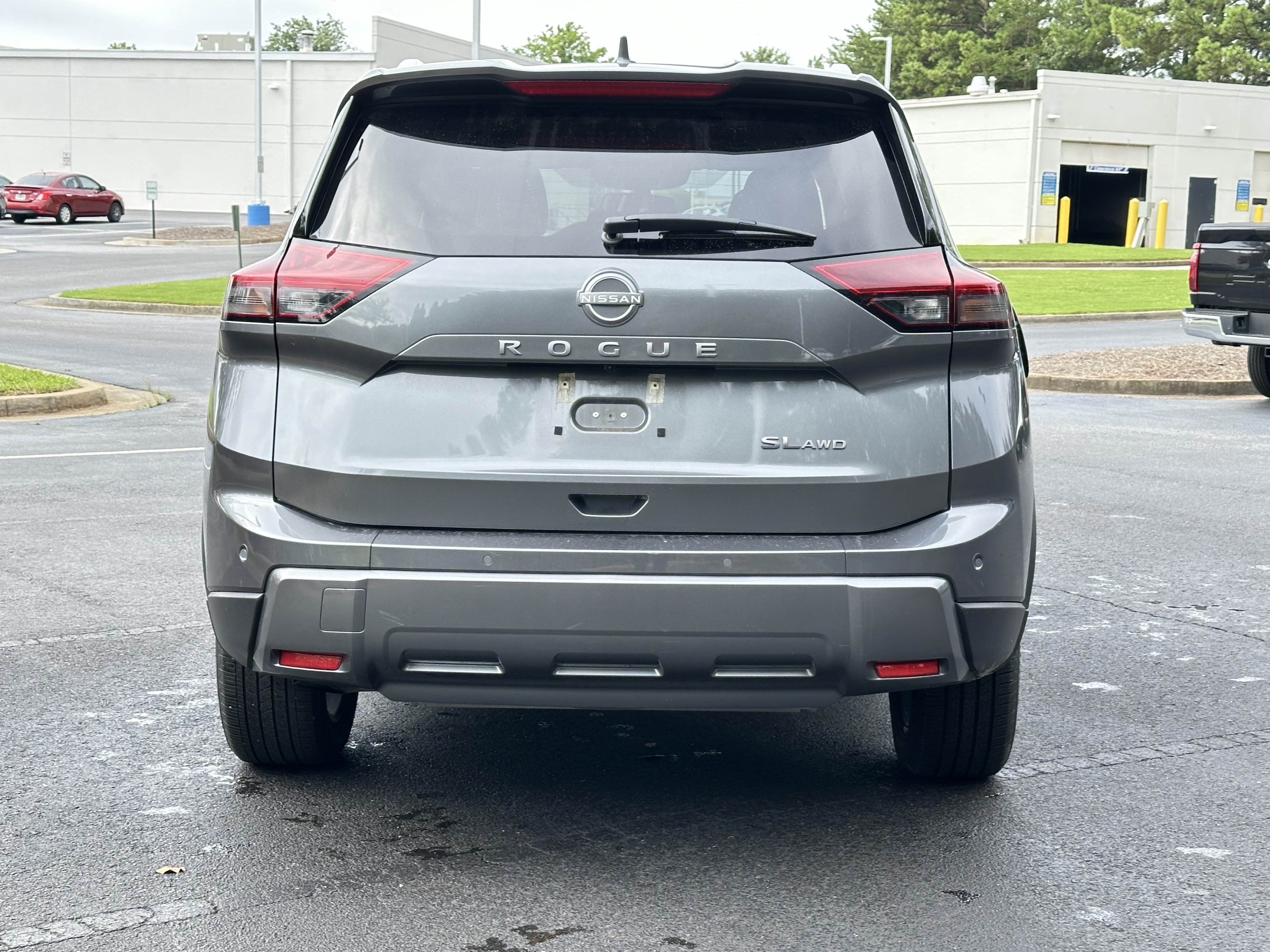Used 2026 Nissan Rogue SL AWD/4WD image 10