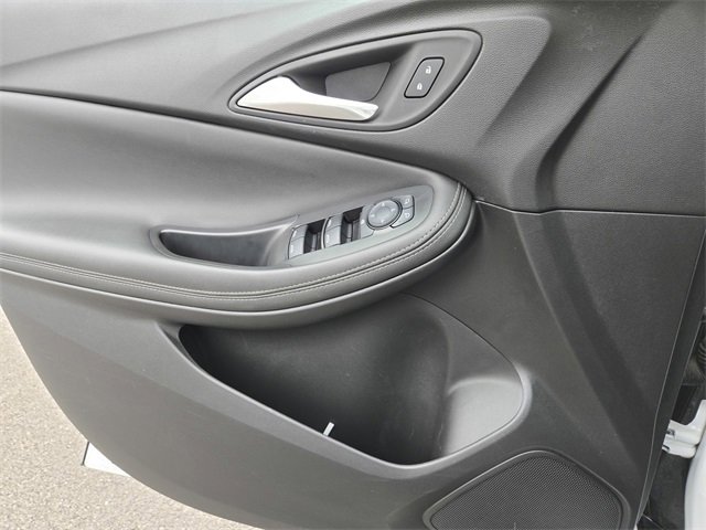 Used 2024 Buick Encore GX Sport Touring image 16