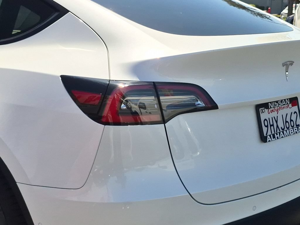 Used 2020 Tesla Model Y Long Range AWD/4WD image 10