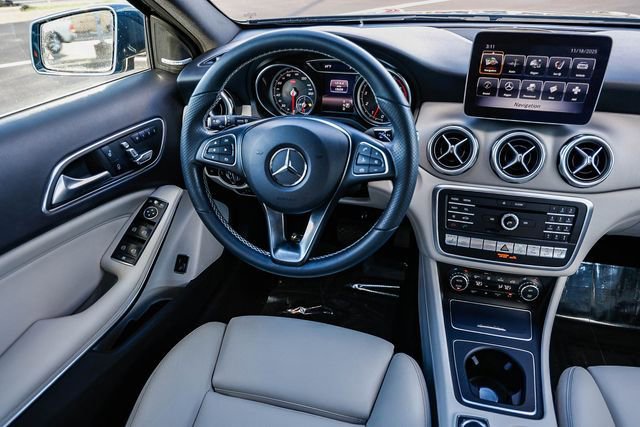 Used 2020 Mercedes-Benz GLA 250 4MATIC image 14