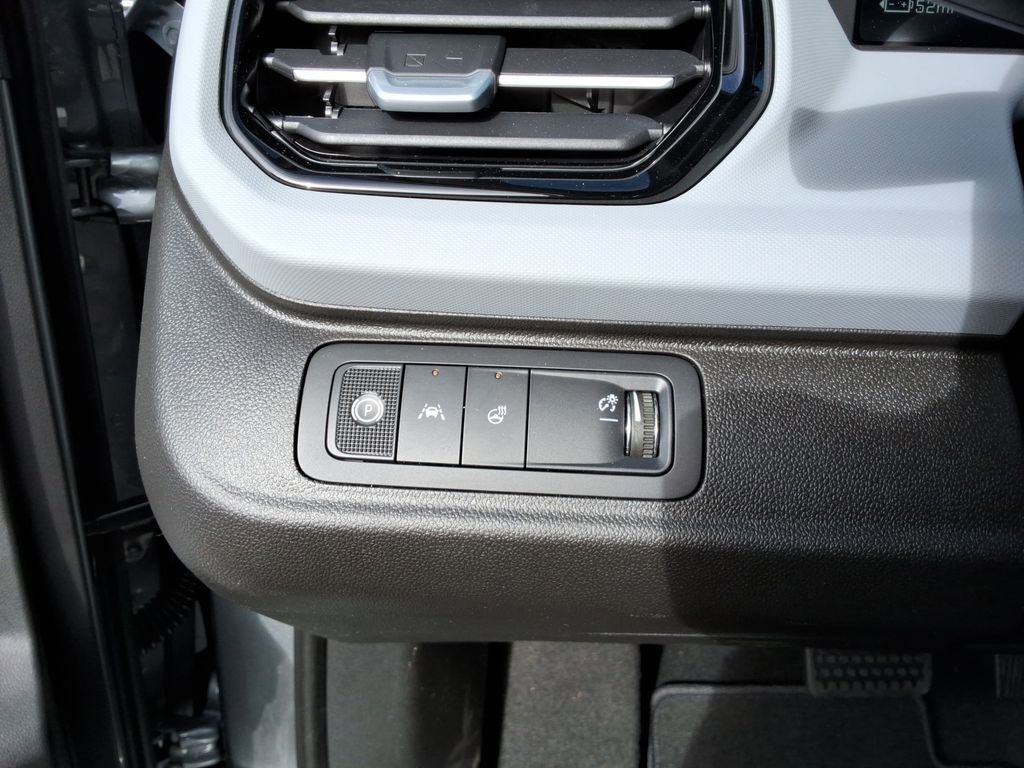 New 2027 Chevrolet Bolt RS w/ Technology Package image 35