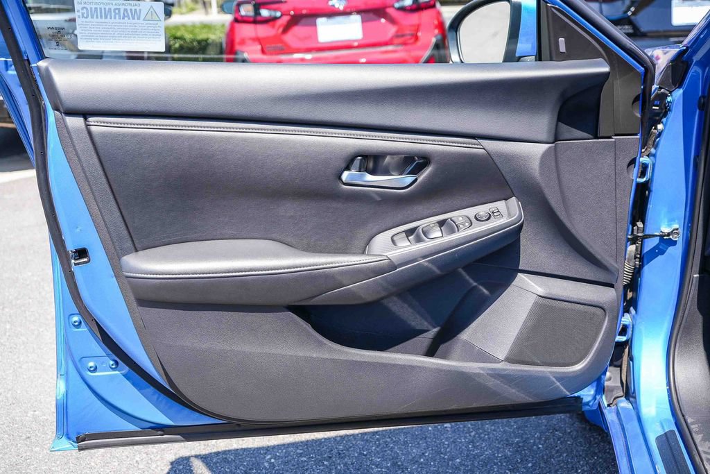 Used 2025 Nissan Sentra SV FWD image 26